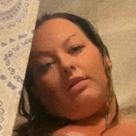 hernamewasnikki star img