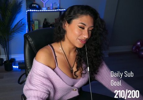 Tamia J beautiful model image