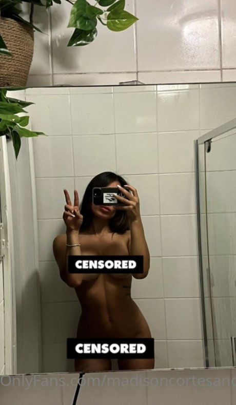 Madison Cortesano star art picture