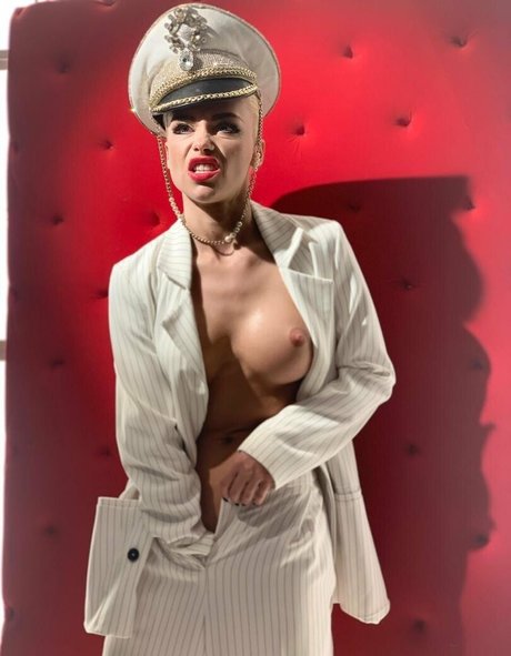 juleeya69 nice actress gallery