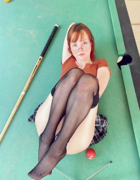 AlisaPikaPika model top images