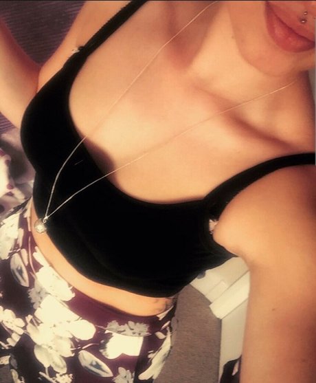 zaynes91 exclusive model photo