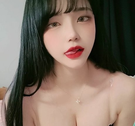 zlzzlz95 hot model images