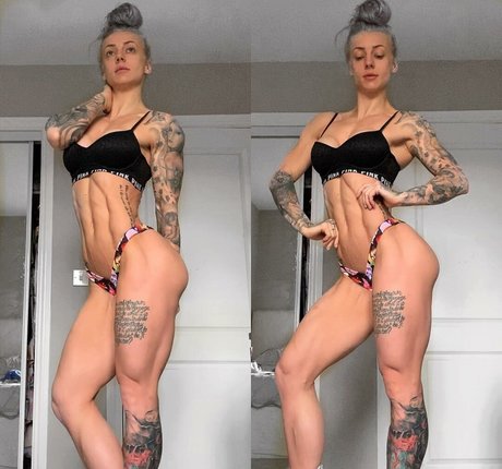 Lauren Kenealy pornstar xxx pic