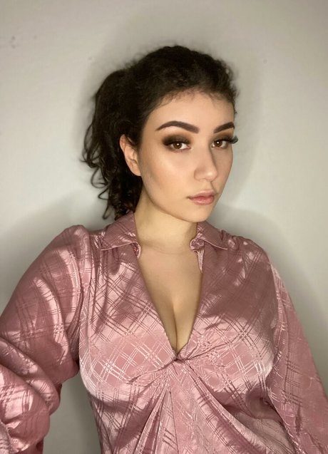 Yazzi model top image