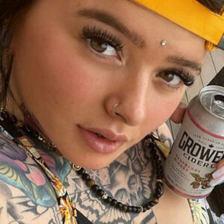 gillisbeennaughtyfree pornstar pretty img