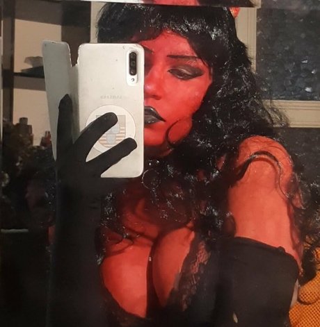 Mendeni beautiful actress img