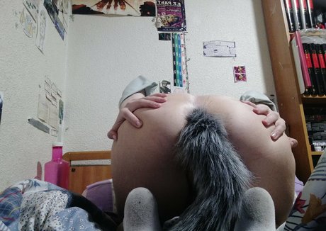 yoko foxy Profile pic