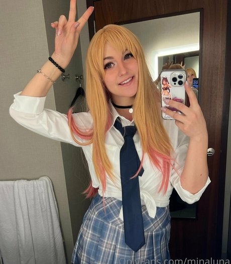 minaluna pornstar adult pictures