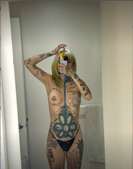 Coco Blake star naked picture