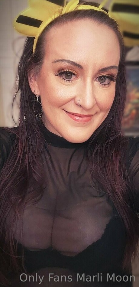 marlimoon erotic pornstar image