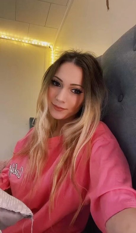 Little Momma sex pornstar img