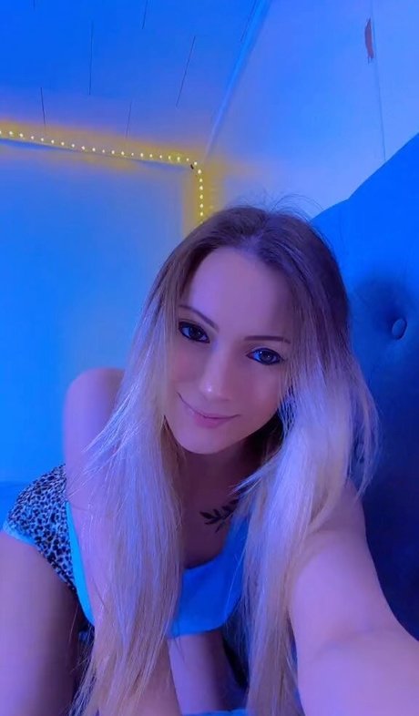 Little Momma pornstar hot gallery