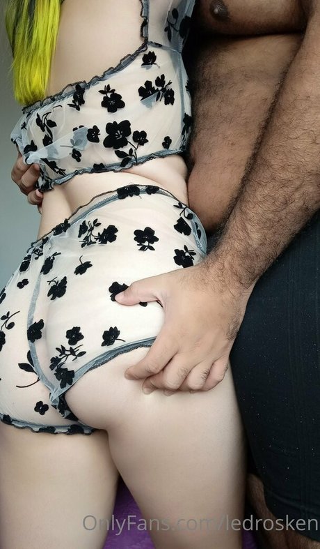 nyxie ledros hot pornstar image