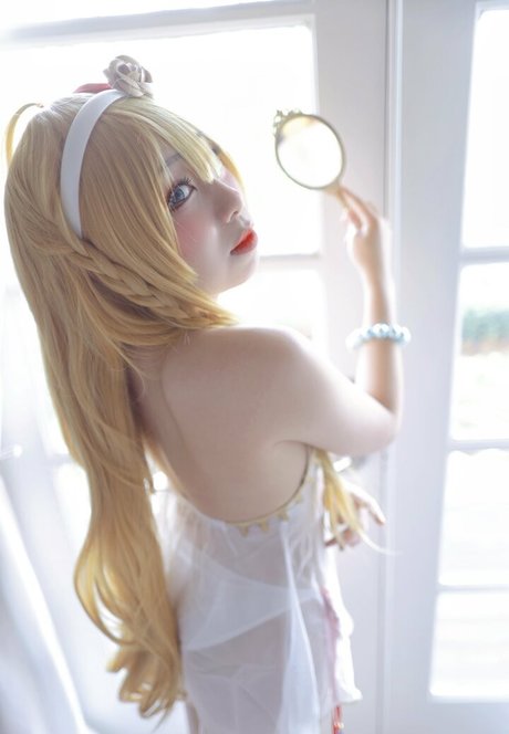 sandyth3li0n erotic model pic