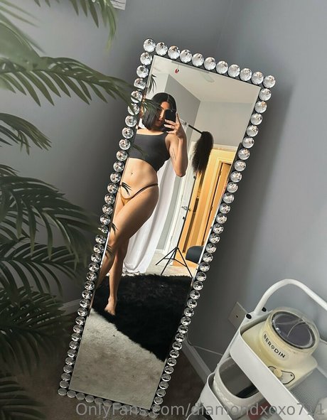 tschasitybanks pornographic model picture