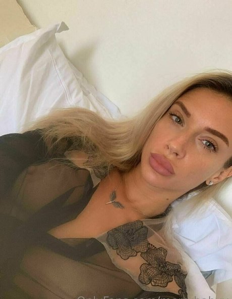 merrybabyy naked pornstar images