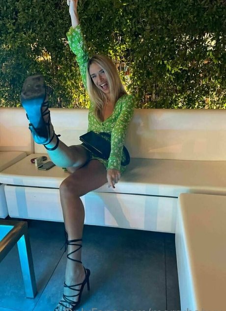 merrybabyy model photos