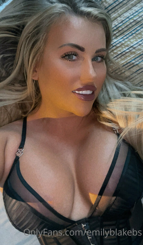emilyblakebs hd pornstar pic