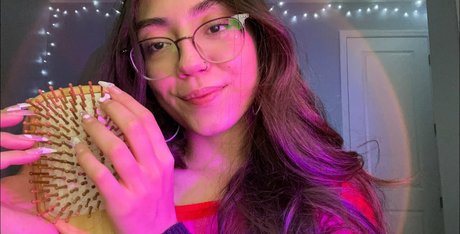 Lofiluvasmr adult actress image