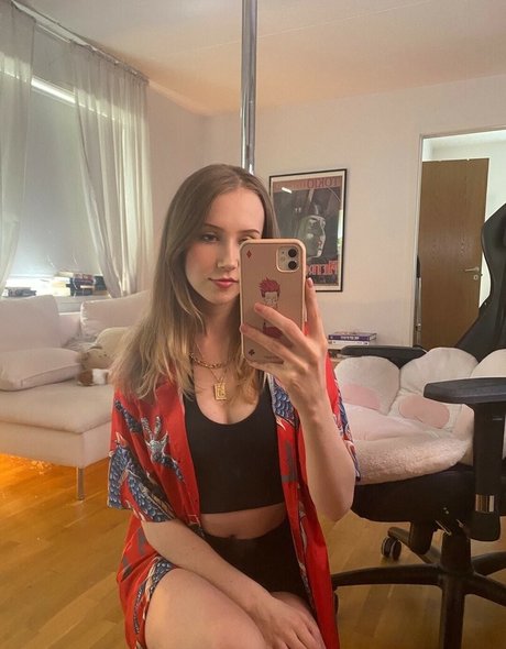 Apollolol model perfect image