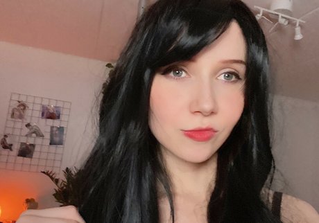 Apollolol beautiful model images