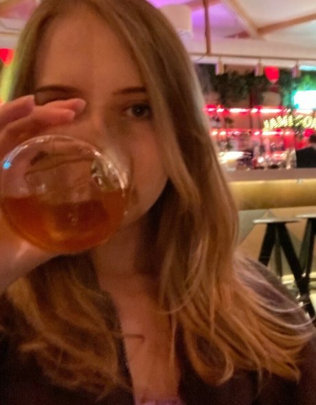 Apollolol perfect actress image