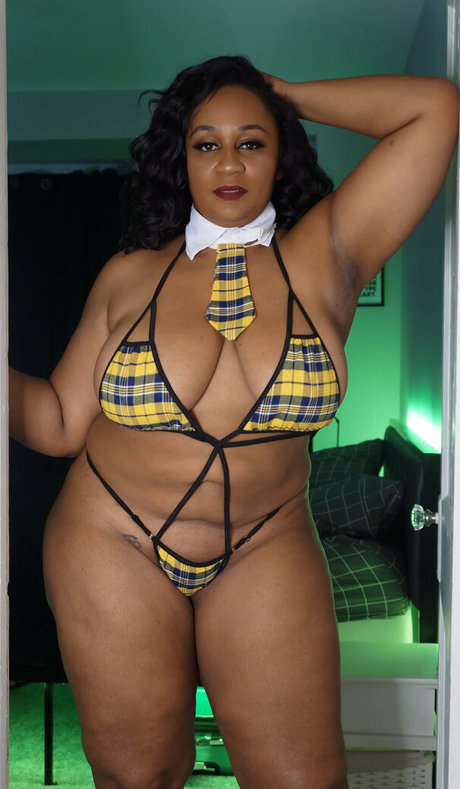 Faye Jackson perfect model pictures