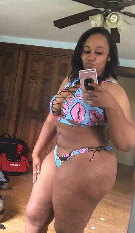 Faye Jackson pretty star images