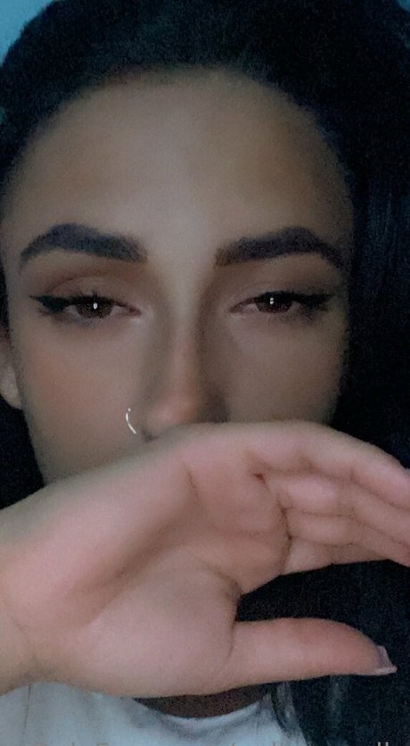 polly smalls Profile pic