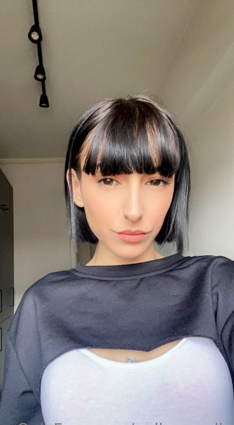 polly smalls model perfect photo