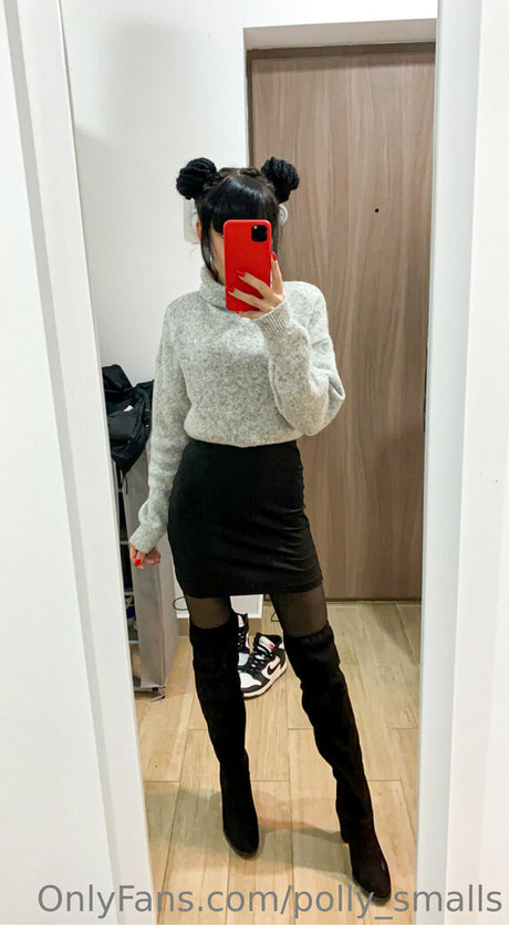 polly smalls naked actress picture