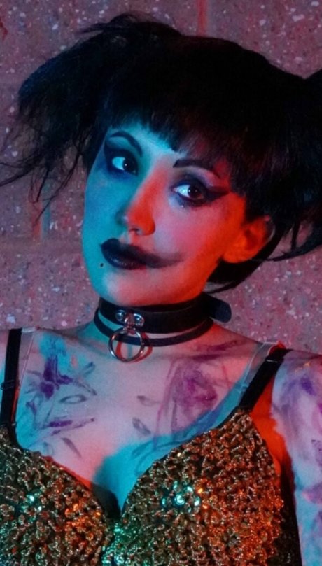 Smeriweather model exclusive photos