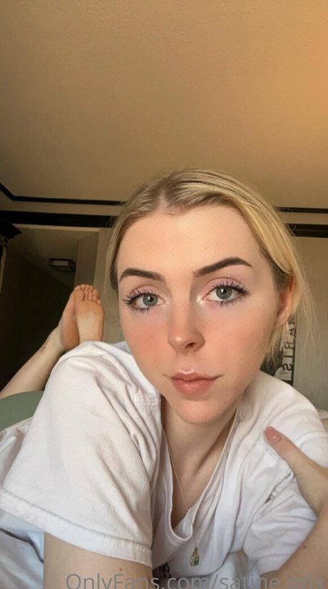 satine pdx pornstar naked picture