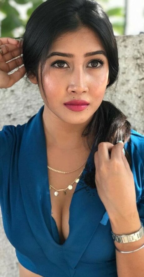 Sofia Ansari model sex image