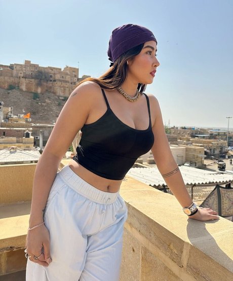 Sofia Ansari art star images