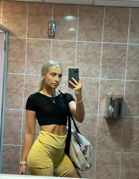 gracemooretv star sexy galleries