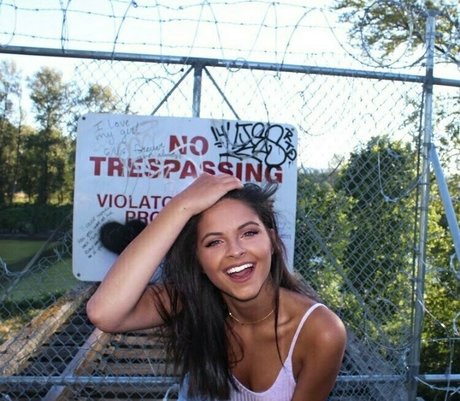 kendrathomas18 pornographic actress gallery