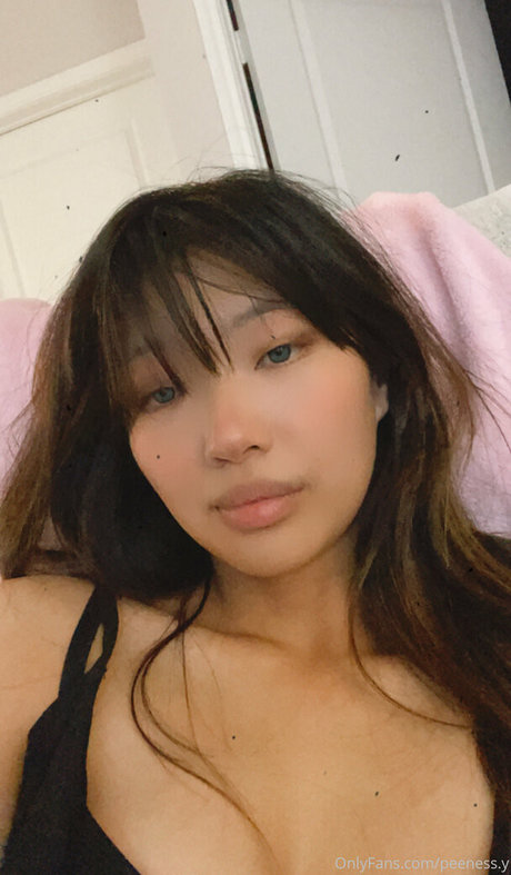 peeness y xxx actress galleries