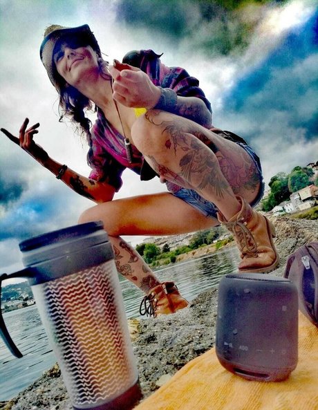 enyanabrisa xxx star pictures