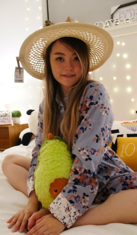 mxrlovesfans erotic actress pics