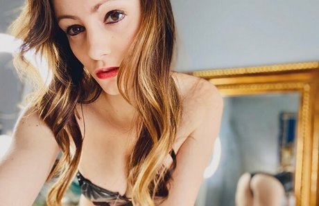 mistressvictorialynn nude pornstar picture