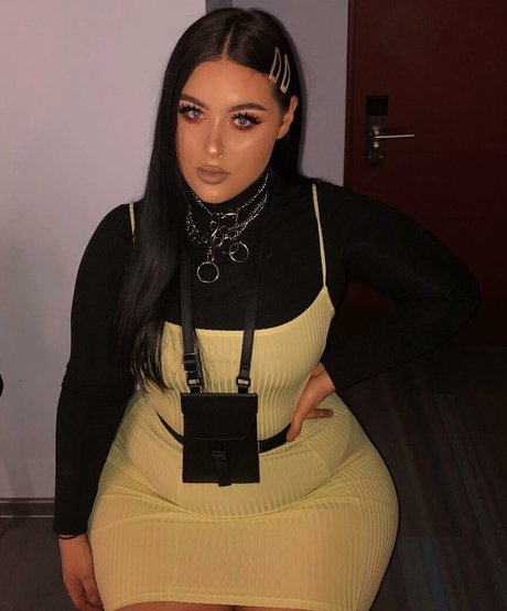 Holly Marston hd model galleries