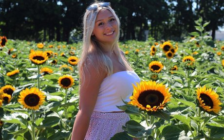 Alyssa K beautiful model galleries