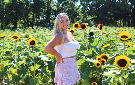 Alyssa K model adult image