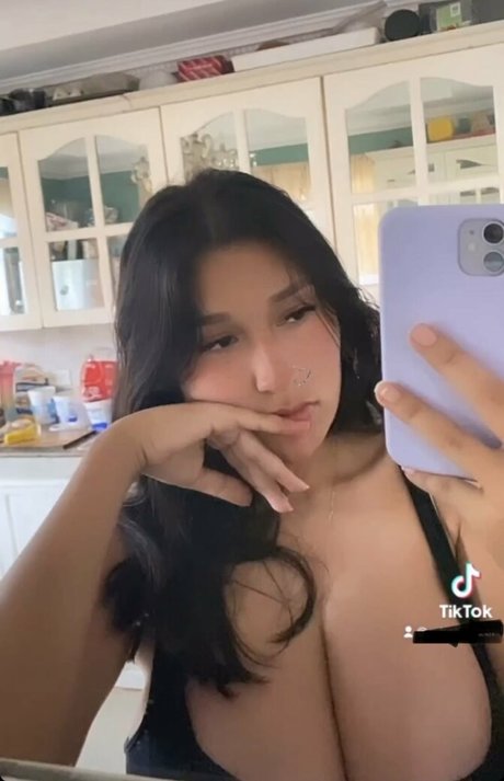 Itzel Lozano sexy model galleries