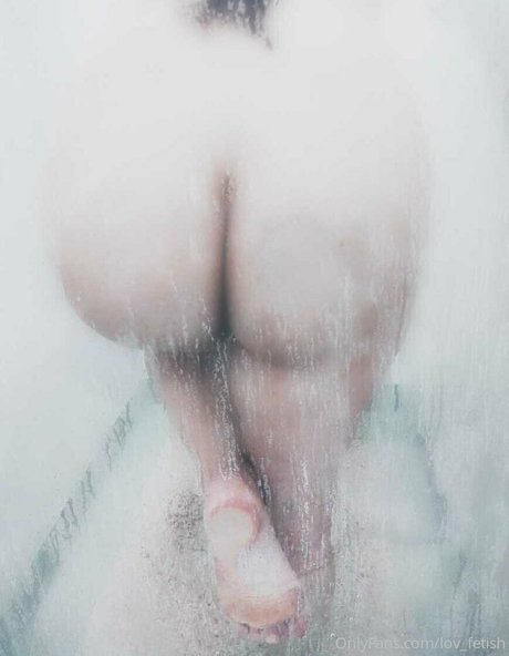 lov fetish model exclusive photo