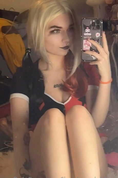 lizzylovesickfree nudes model pic