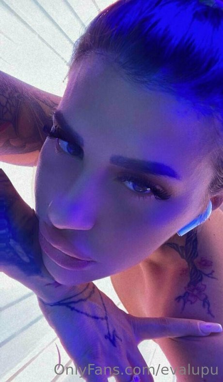 evalupu sexy star photos