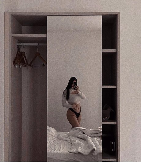 Michela Depaoli model adult images